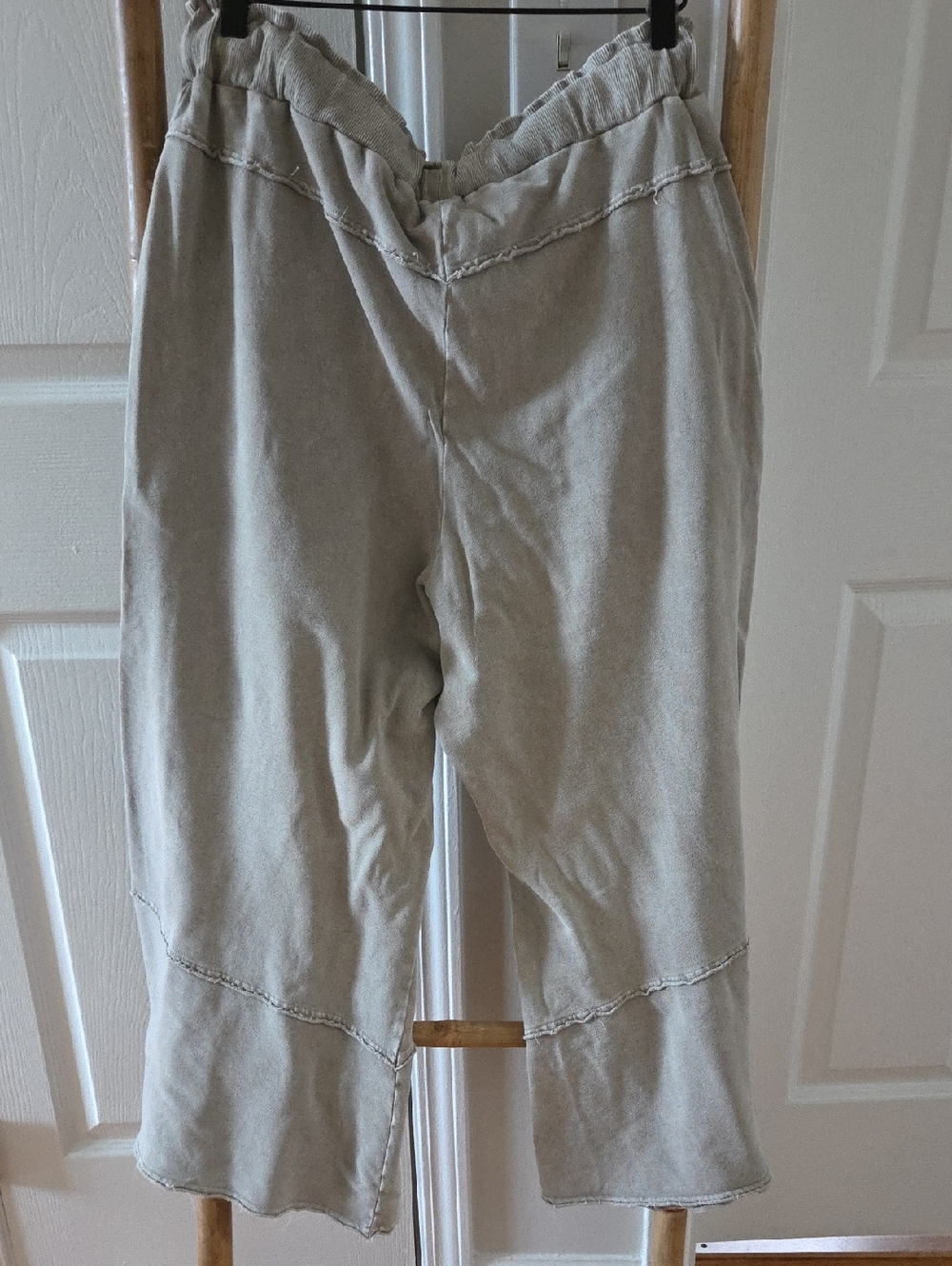 Easel "Feeling Good" Mineral Wash Cotton Distressed Pants Medium - Picture 16 of 17